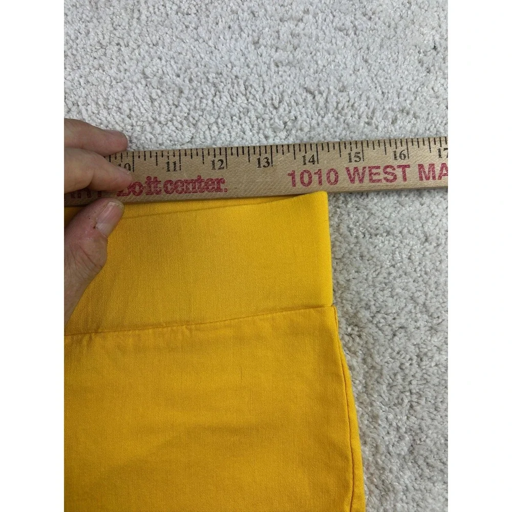 Passports Shorts Womens Medium Yellow Bermuda Stretch Rayon Blend Pockets Summer